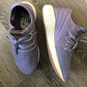 New Balance tennis shoes